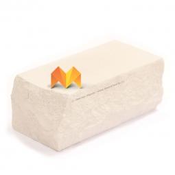 Кирпич силикатный лицевой Неокрашенный рустированный полнотелый утолщенный М-175 (Угловой)