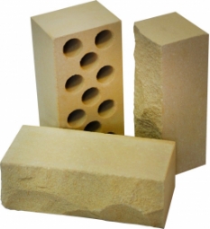 Кирпич лицевой силикатный Желтый рустированный полнотелый утолщенный